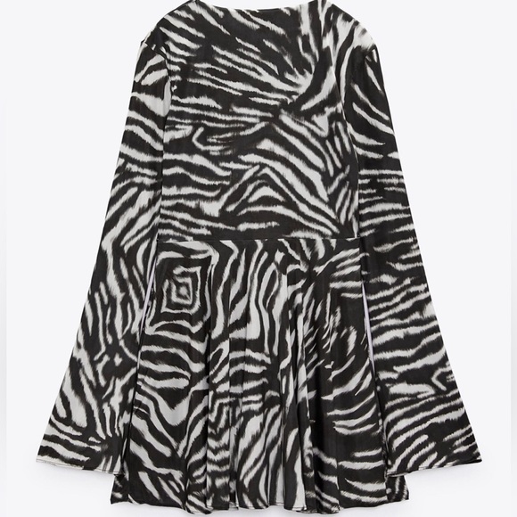 Flash Sale 🎉Zara - Zebra Printed Dress - Picture 4 of 8